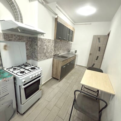 Location d’un excellent appartement de 1 pièce avec cuisine séparée, Chiajna, Bucarest, Roumanie